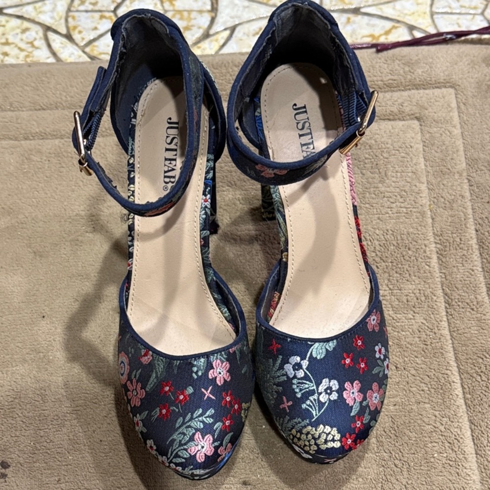 JustFab Navy Floral Heels